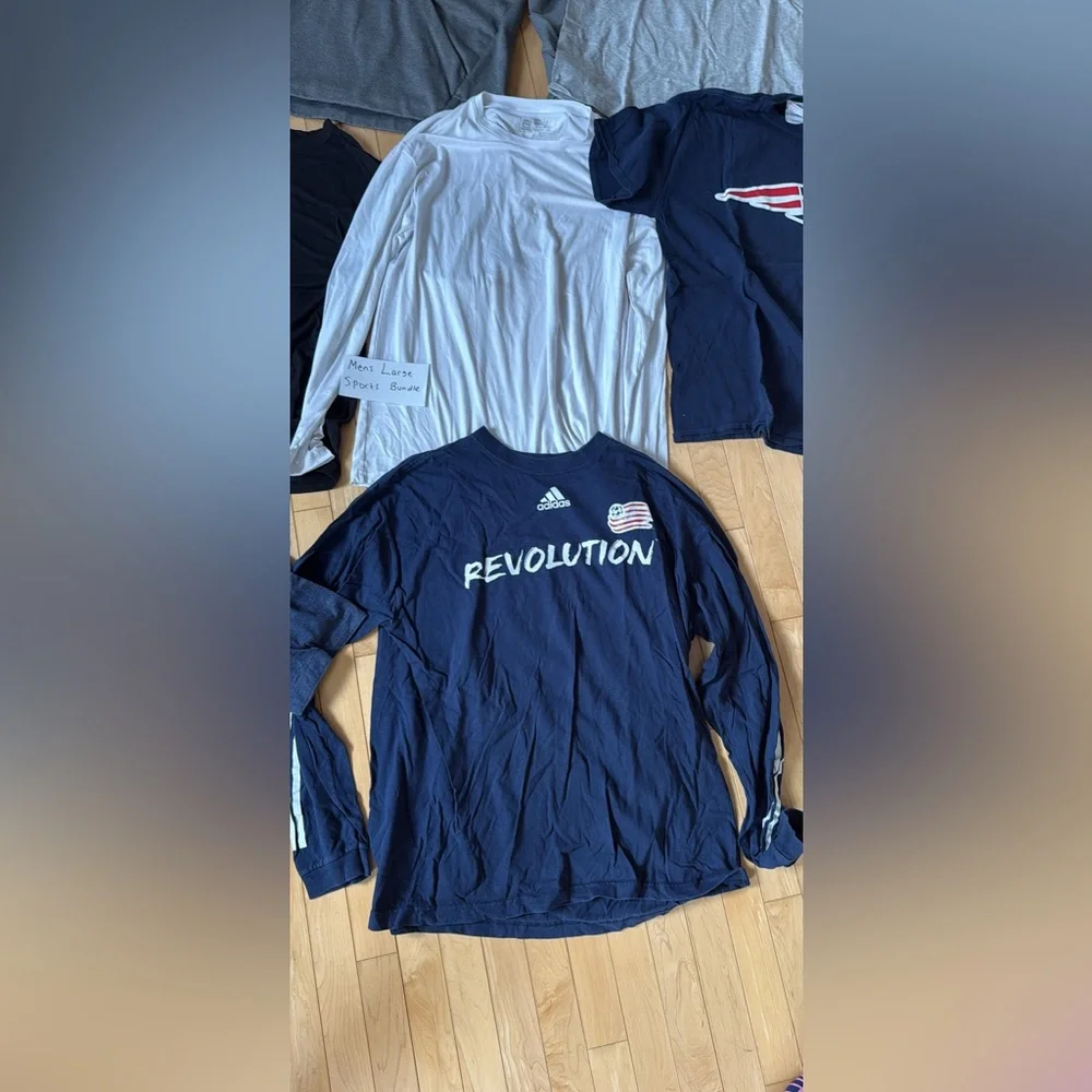 Men’s sports lot- includes Red Sox Baseball! Nike, Basketball, Soccer, Patriots - Picture 6 of 10